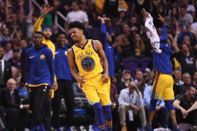 土媒：穆帅致电C罗，询问他是否有意来费内巴切